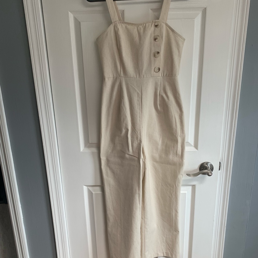 Size small linen /cotton jumpsuit never worn